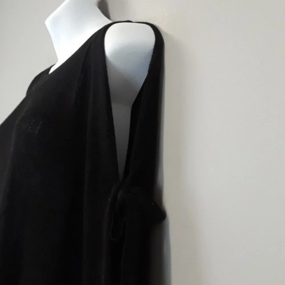 Zara Knit Womens Pullover Sweater Medium Black Cold Shoulder Asymmetric BOHO - Picture 4 of 7